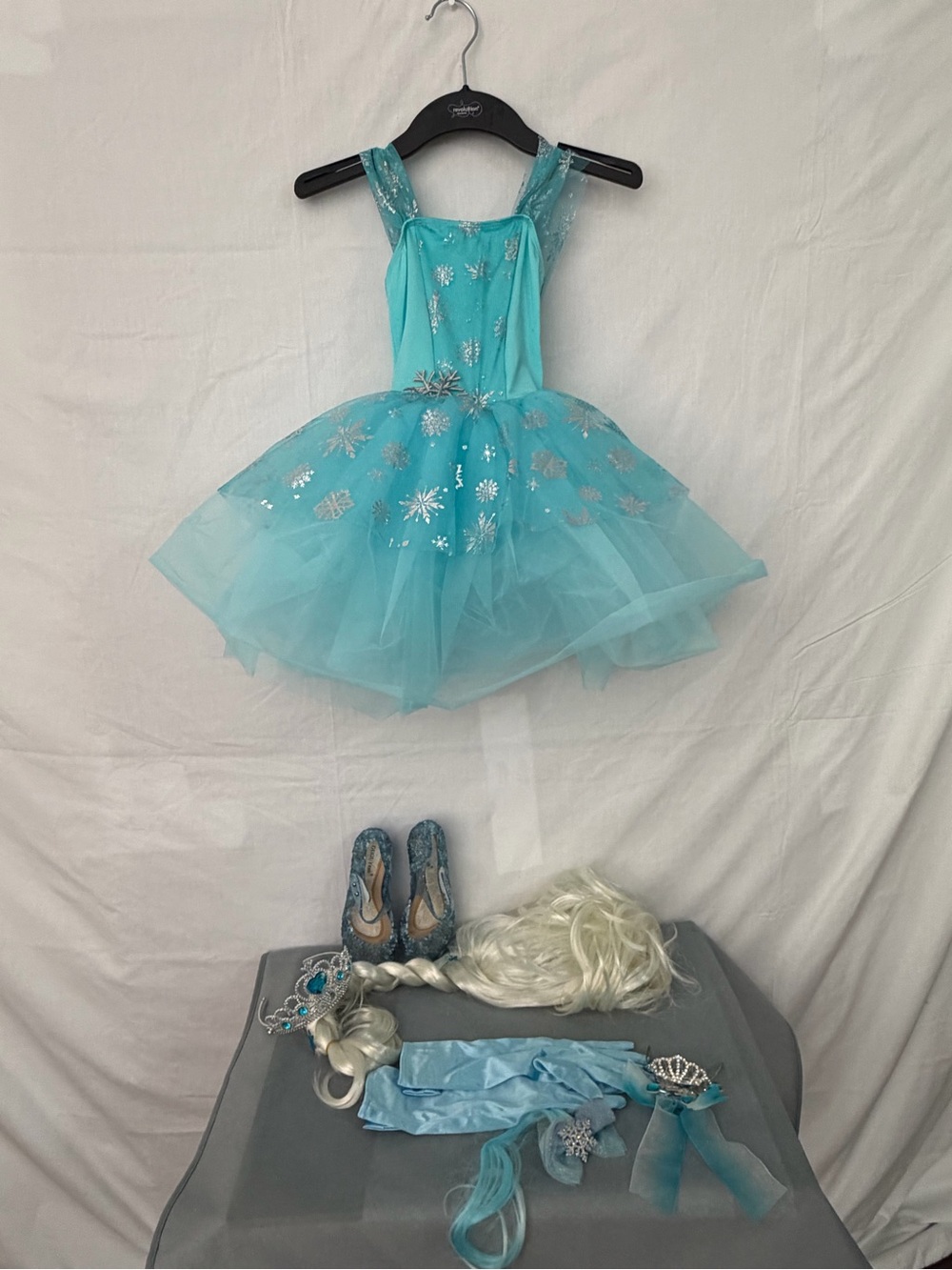 Girls’ Aqua Snowflake Costume Set Revolution Size SC (E91)